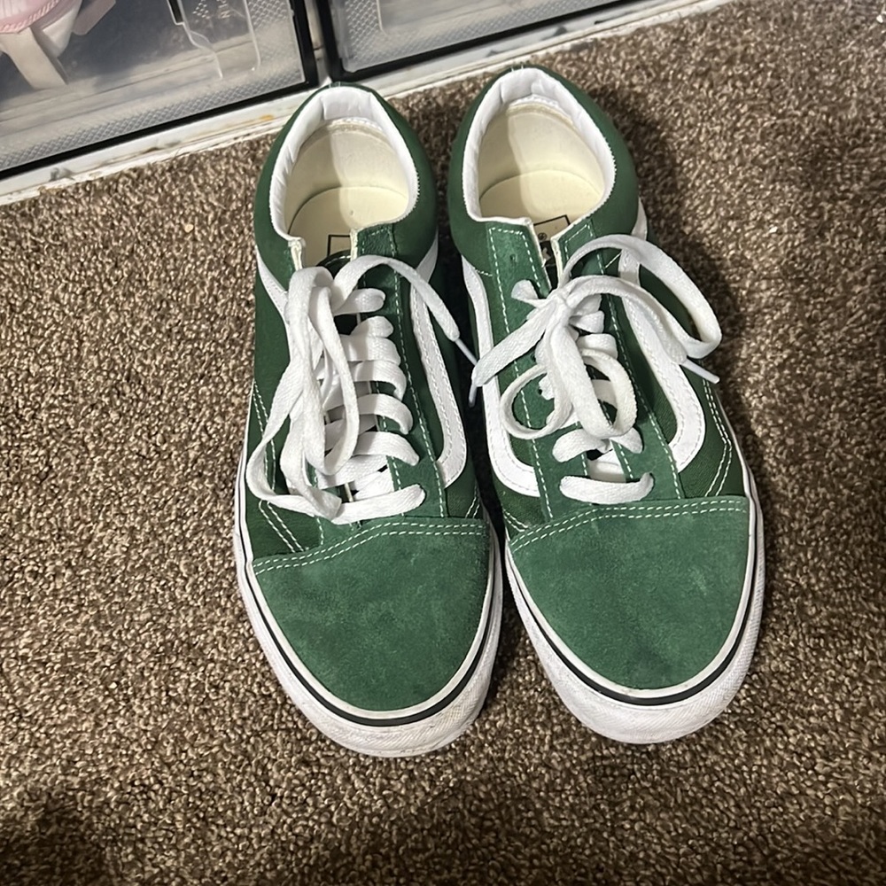 Vans - Picture 2 of 7